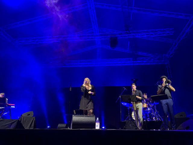 JazzCafé - Premium Jazzband swingband swing Lindy hop gala band Mannheim Jil Pappert Sängerin Sextett Daniel Steigleder Saxophon Konzert